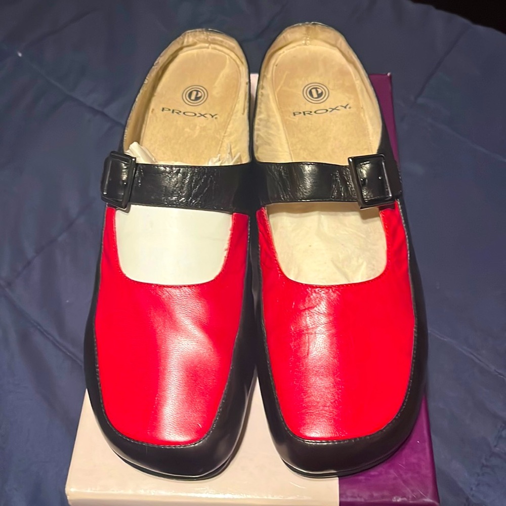 Proxy Red and Black leather strap slides. Small heel